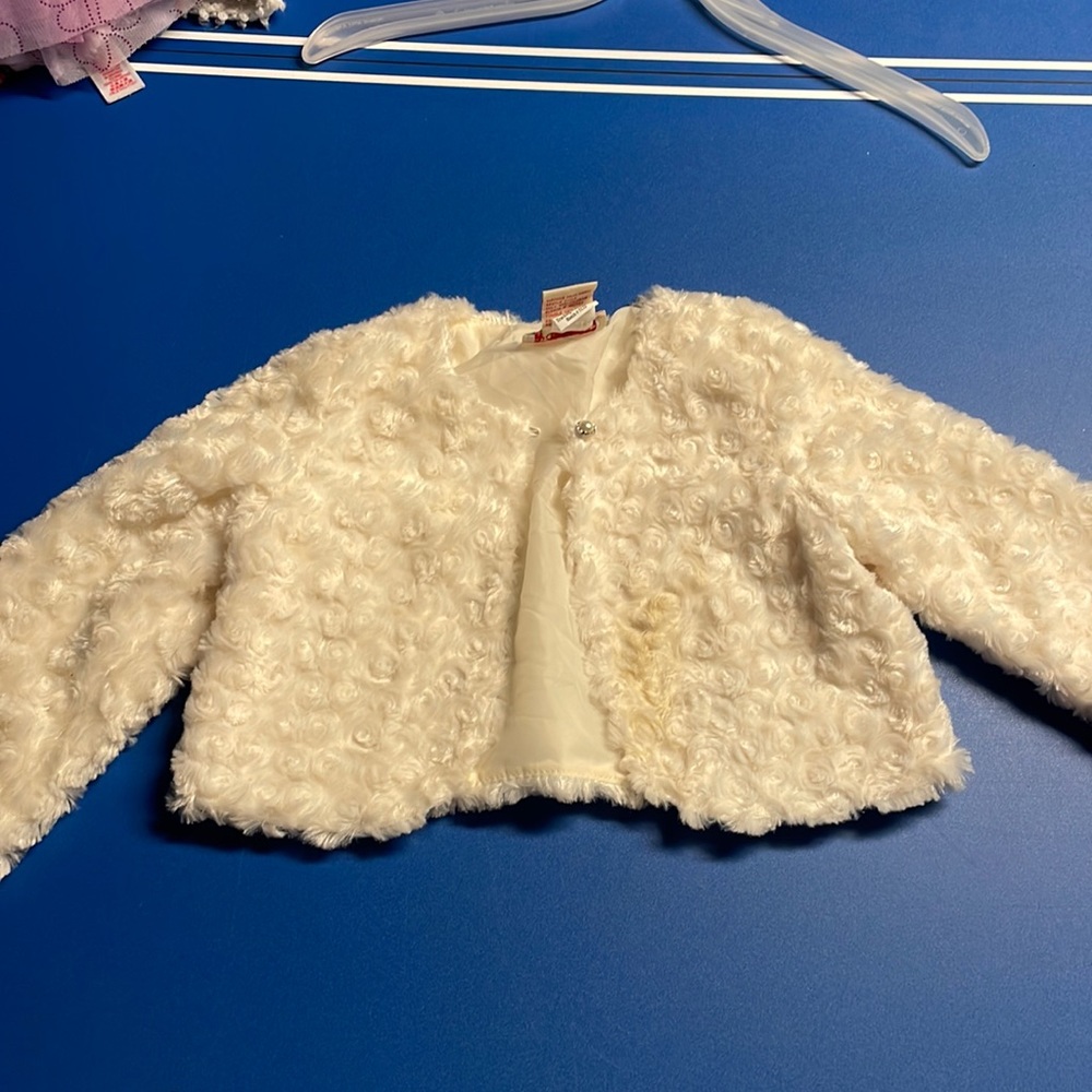 “Fancy” shrug for girls
